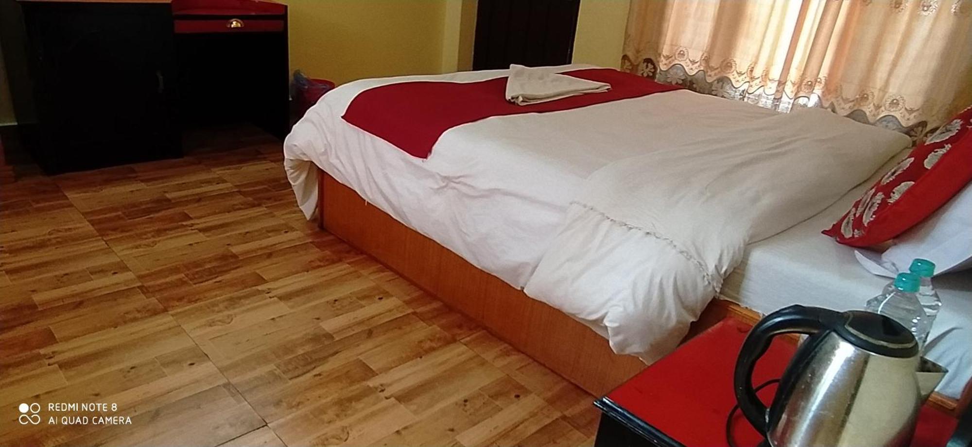 Hotel Plaza Nepal Ποκάρα Εξωτερικό φωτογραφία