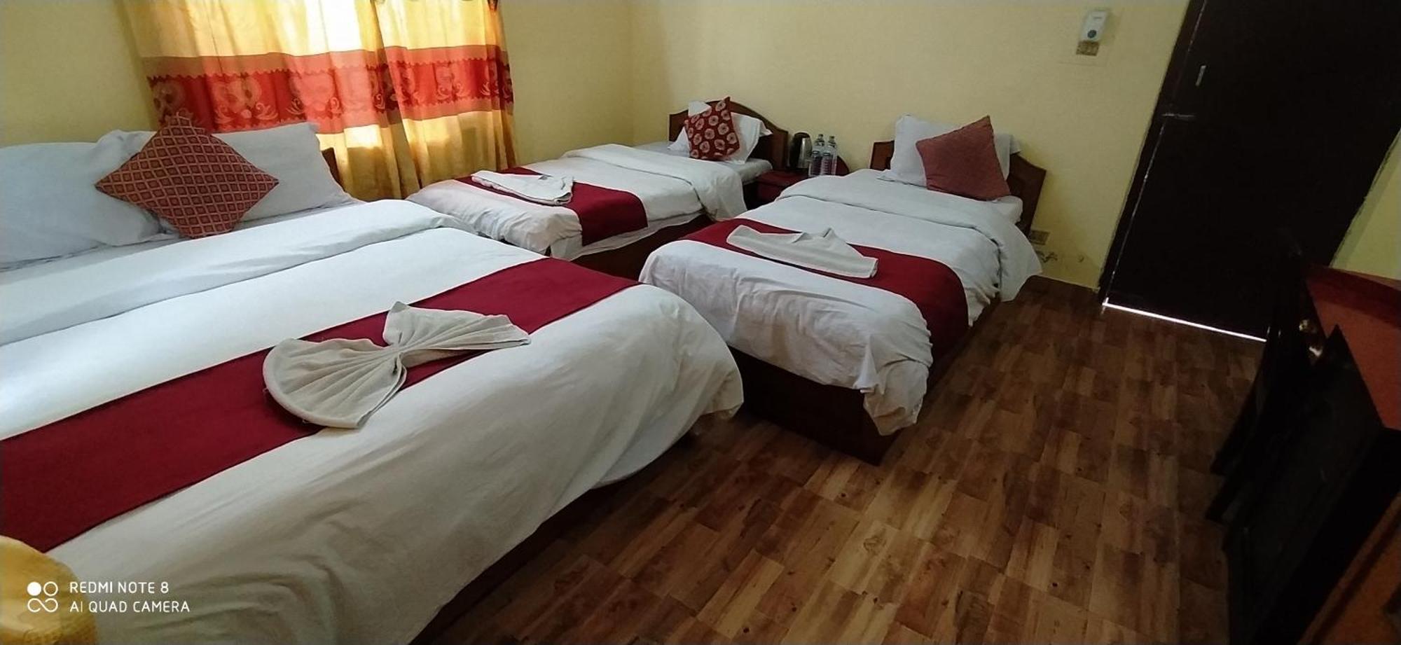 Hotel Plaza Nepal Ποκάρα Εξωτερικό φωτογραφία